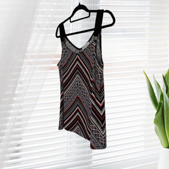 WHBM Black White Red Chevron Top Shell Blouse Size Large L Career Workwear Tank - Picture 5 of 11